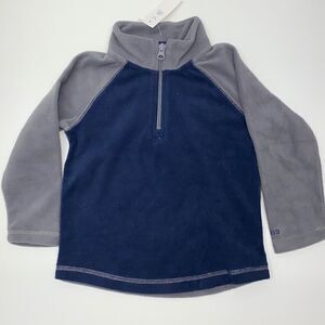 NWT ❤️ Gap sweater